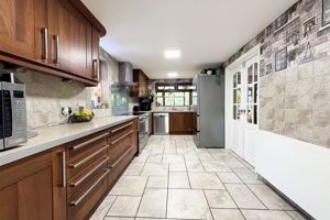 Kitchen- click for photo gallery